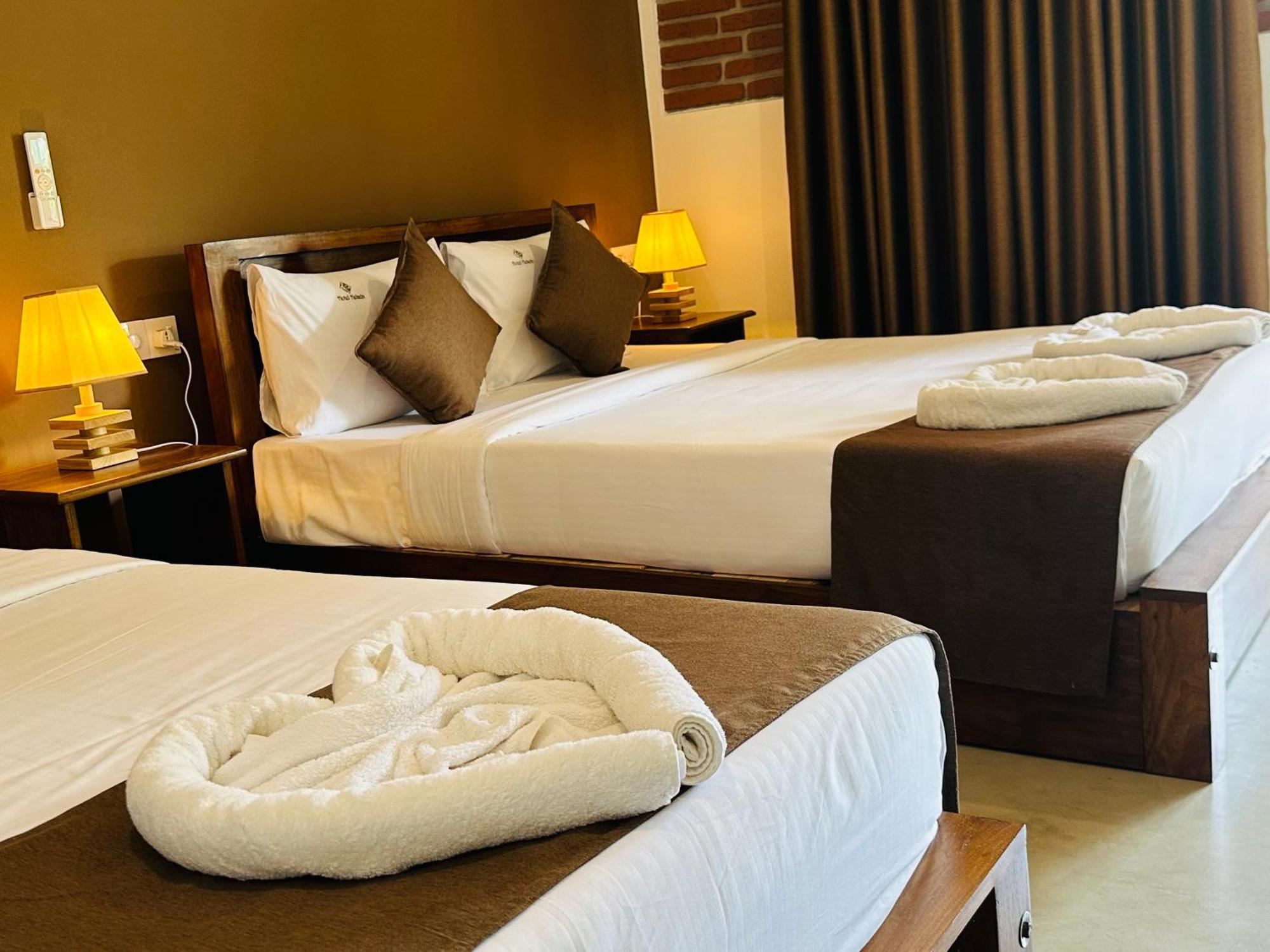 Hotel Heladiv Anuradhapura Dış mekan fotoğraf