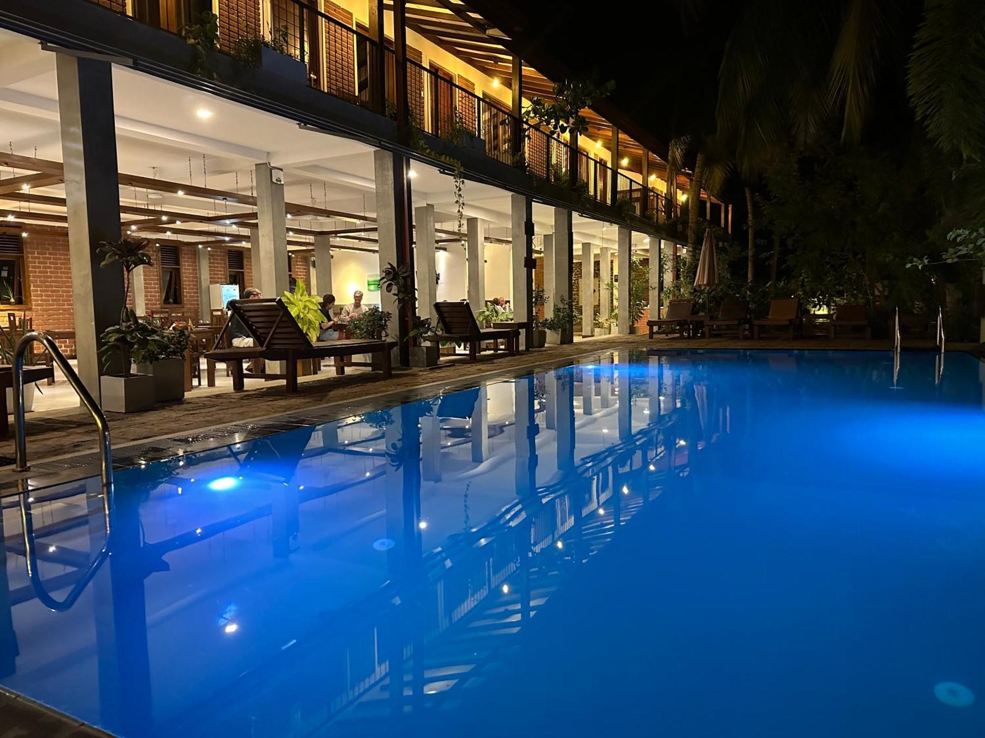 Hotel Heladiv Anuradhapura Dış mekan fotoğraf