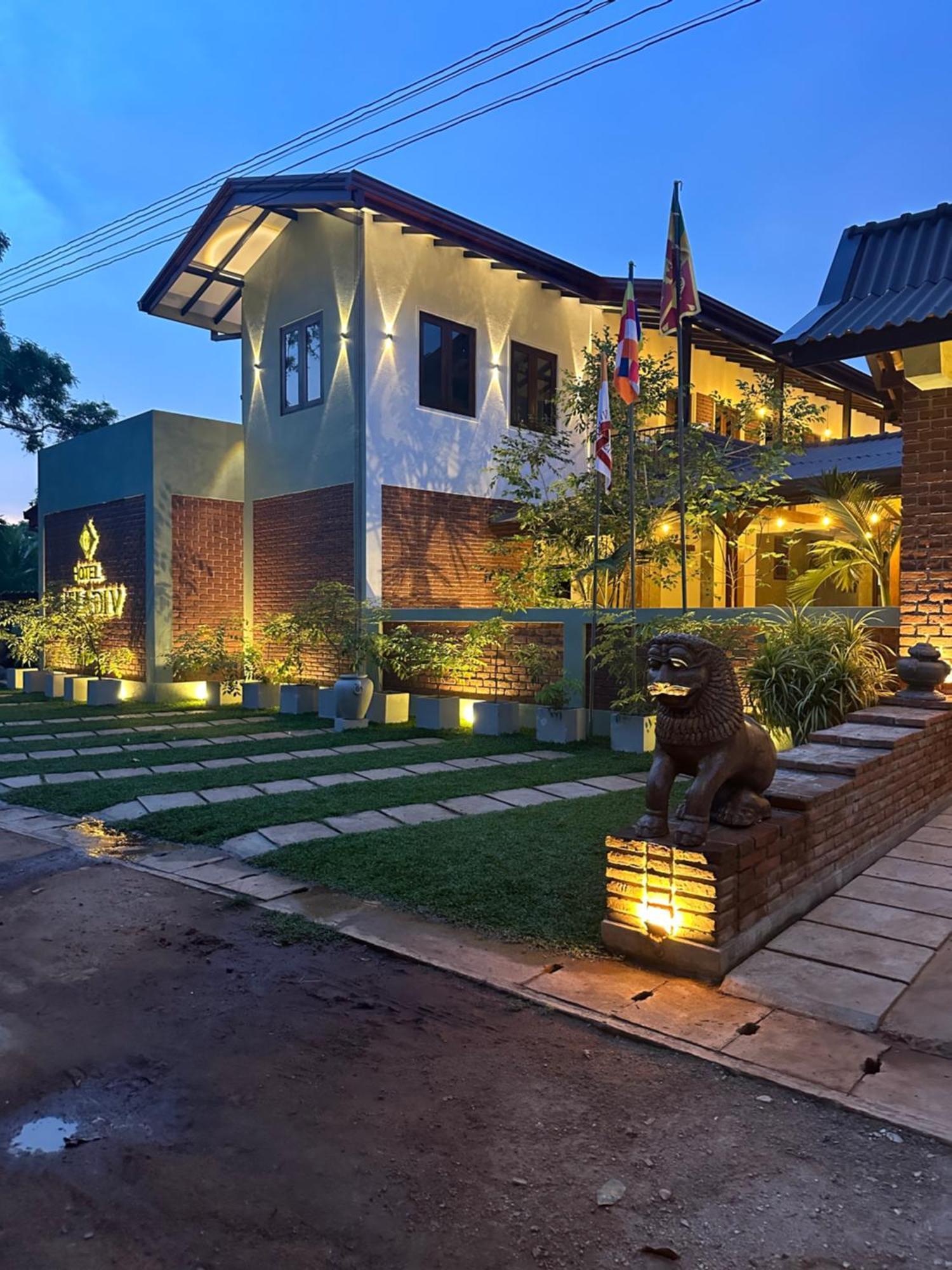 Hotel Heladiv Anuradhapura Dış mekan fotoğraf