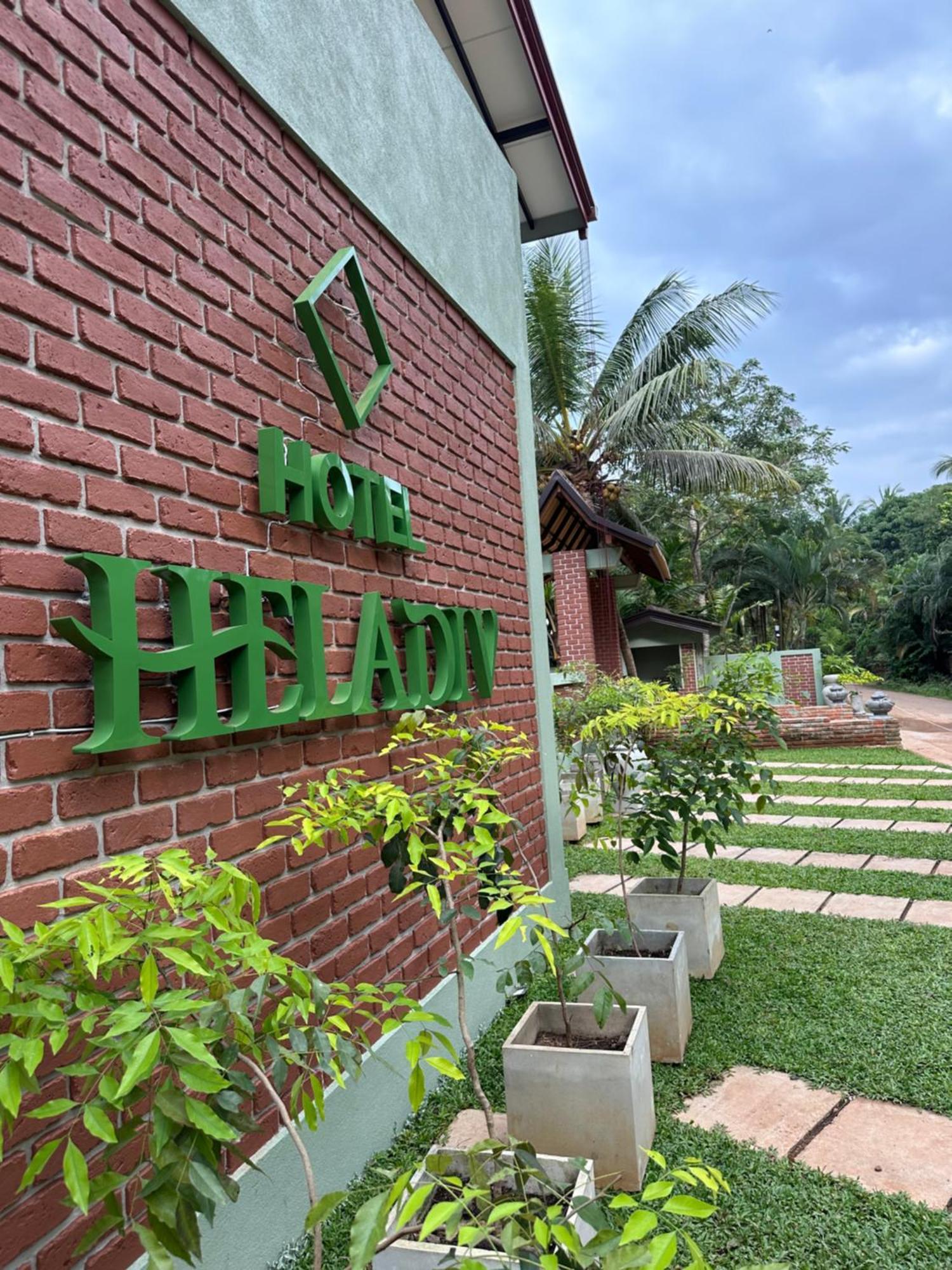 Hotel Heladiv Anuradhapura Dış mekan fotoğraf