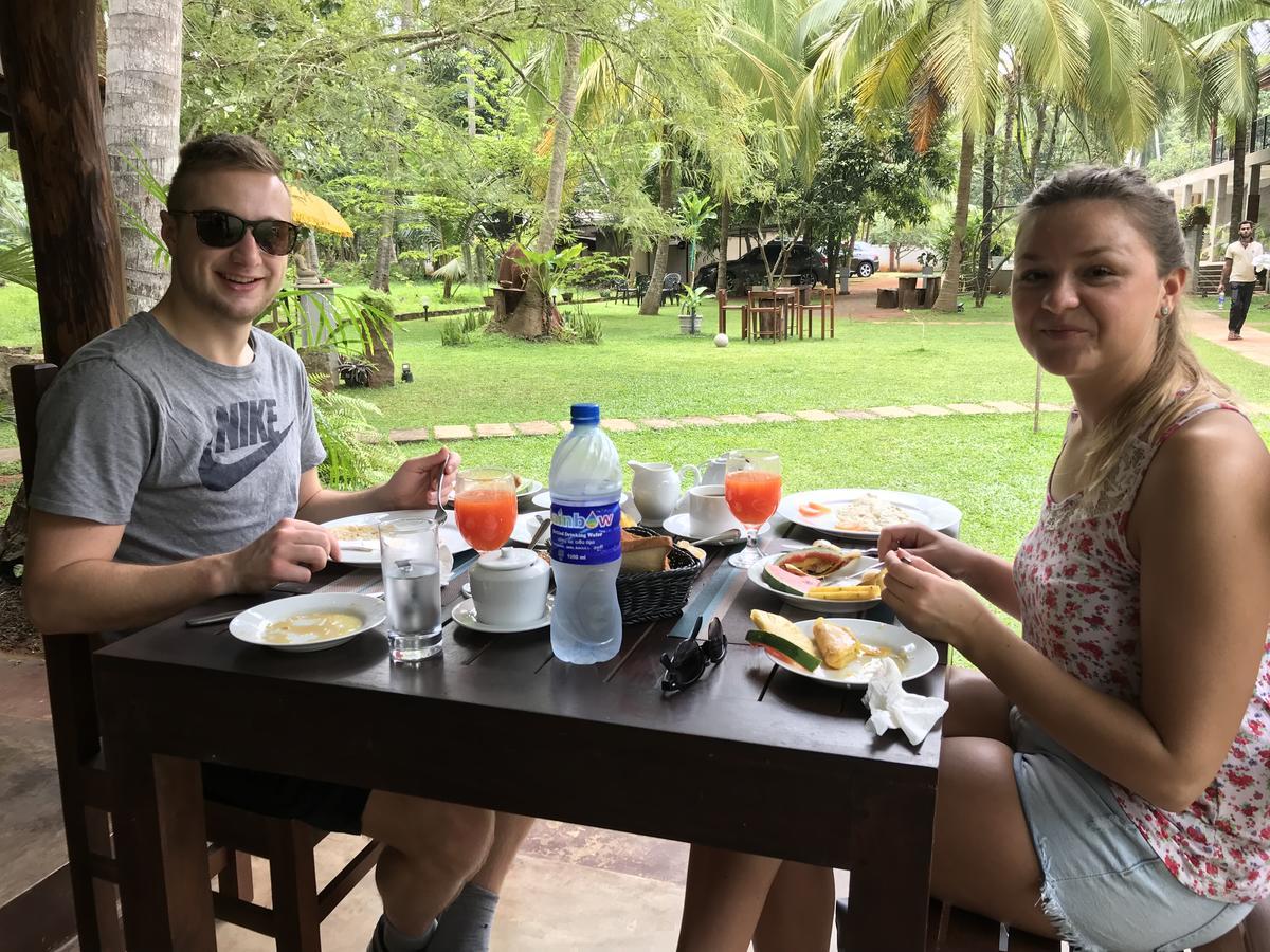 Hotel Heladiv Anuradhapura Dış mekan fotoğraf