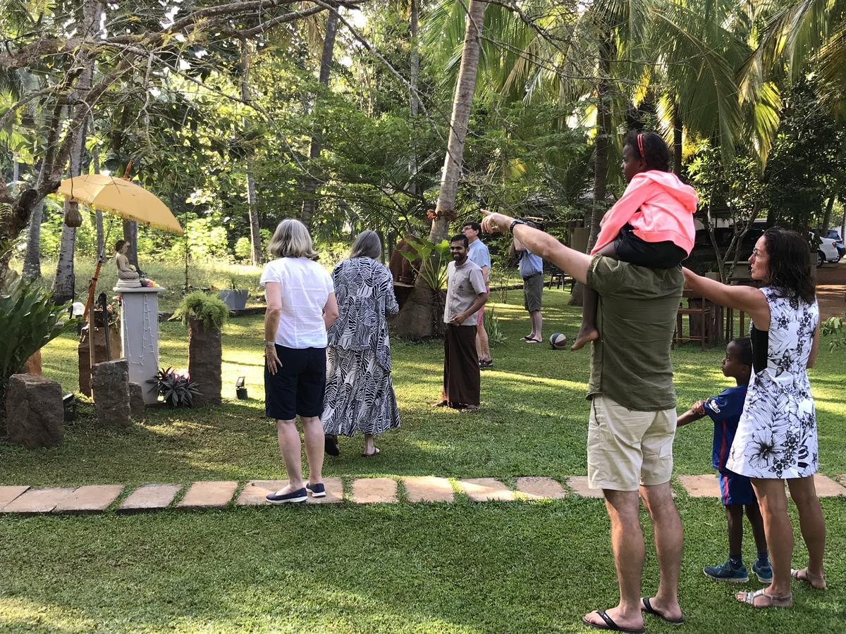 Hotel Heladiv Anuradhapura Dış mekan fotoğraf