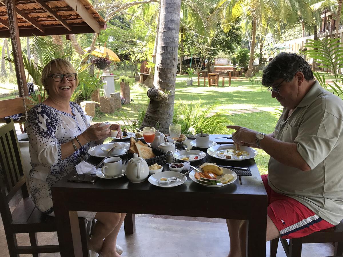 Hotel Heladiv Anuradhapura Dış mekan fotoğraf